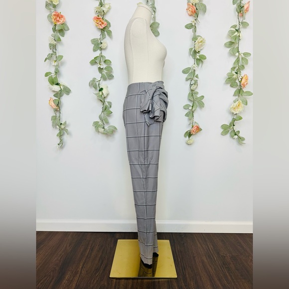 Carmen March Fashion Week ‘18 Checked Draped Trousers SEEN ON BEYONCÉ - Picture 9 of 12